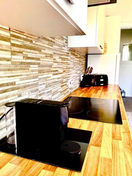 Anchored Homely Apartment In Historic Centre Paisley Ngoại thất bức ảnh